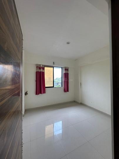 Green zone valley Main Image 1