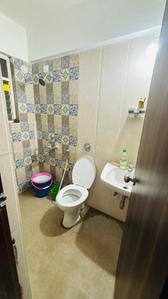 Bathroom Image of 610 Sq.ft 1 BHK Apartment / Flat for rent in Ganga Fernhill Phase I, Undri Pune for Rs. 17000