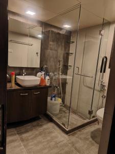 Kitchen Image of 750 Sq.ft 1 BHK Apartment / Flat for rent in Andromeda Apartment, Worli Mumbai for Rs. 80000