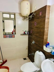 Bathroom Image of 2280 Sq.ft 3 BHK Apartment / Flat for rent in Adani The Meadows, Shantigram Ahmedabad for Rs. 35000