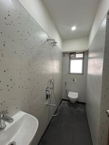 Bathroom Image of 950 Sq.ft 3 BHK Apartment / Flat for sale in Shamiana Apartments, Vile Parle West Mumbai for Rs. 41000000