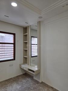 Bedroom Image of 980 Sq.ft 3 BHK Builder Floor for sale in Pitampura New Delhi for Rs. 17500000