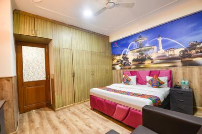 Bedroom Image of 2100 Sq.ft 3.5 BHK Builder Floor for rent in Alaknanda Society, Sector 56 Gurgaon for Rs. 75000