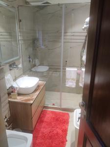 Bathroom Image of 4500 Sq.ft 3 BHK Builder Floor for sale in Safdarjung Enclave New Delhi for Rs. 84900000