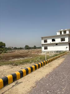Image of 1000 Sq.ft Residential Plot / Land for sale in Gaura, Lucknow for Rs. 1100000