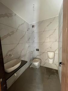 Bathroom Image of 2050 Sq.ft 3 BHK Apartment / Flat for rent in Scheme 78 Indore for Rs. 45000