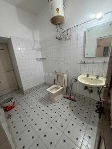 Image of 1550 Sq.ft 3 BHK Builder Floor for rent in Sector 17, Gurgaon for Rs. 48000