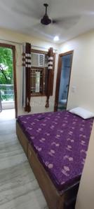 Bedroom Image of 900 Sq.ft 2 BHK Builder Floor for rent in Ramesh Nagar New Delhi for Rs. 29000
