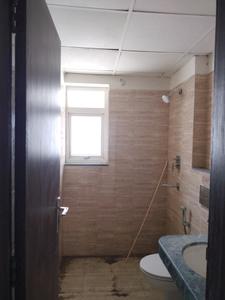 Common Bathroom Image of 1572 Sq.ft 3 BHK Apartment / Flat for sale in BPTP Discovery Park, Sector 80 Faridabad for Rs. 18000000