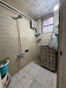 Bathroom Image of 600 Sq.ft 1 BHK Apartment / Flat for rent in Kothrud Pune for Rs. 25000