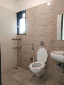 Common Bathroom Image of 900 Sq.ft 2 BHK Apartment / Flat for rent in Abhigna Avirahi Heights, Malad West Mumbai for Rs. 45000
