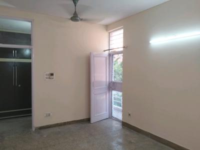 Living Room Image of 850 Sq.ft 2 BHK Apartment / Flat for rent in Vikaspuri Luxury Homes, Vikaspuri New Delhi for Rs. 27000