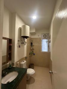 Bathroom Image of 1660 Sq.ft 3 BHK Apartment / Flat for rent in Jaypee Kosmos, Sector 134 Noida for Rs. 25000