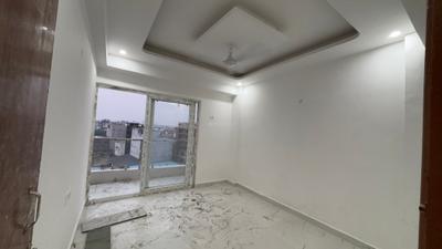 Bedroom Image of 1080 Sq.ft 2 BHK Builder Floor for sale in Sector 101 Noida for Rs. 4200000