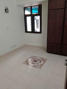 Bedroom Image of 1700 Sq.ft 4 BHK Apartment / Flat for rent in Prince Apartments, Patparganj New Delhi for Rs. 45000