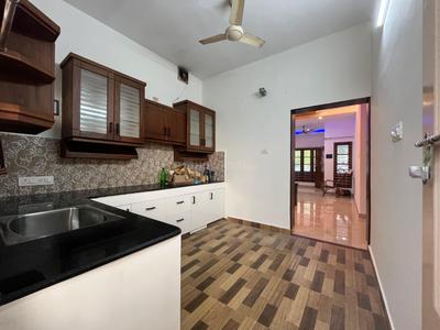 Kitchen Image of 1850 Sq.ft 5 BHK Independent House for sale in Vennala Kochi for Rs. 12500000