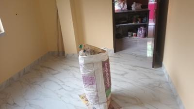 Bedroom Image of 470 Sq.ft 1 BHK Apartment / Flat for rent in Picnic Garden Kolkata for Rs. 9200