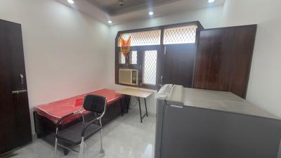 Bedroom Image of 600 Sq.ft 1 BHK Builder Floor for rent in Patel Nagar New Delhi for Rs. 19000