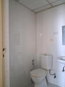 Common Bathroom Image of 1150 Sq.ft 2.5 BHK Apartment / Flat for sale in Supertech Cape Town, Sector 74 Noida for Rs. 11700000