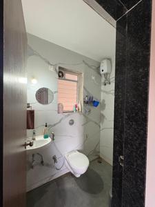 Bathroom Image of 425 Sq.ft 1 BHK Apartment / Flat for rent in Raunak Bliss Phase A, Kasarvadavali Thane for Rs. 25000