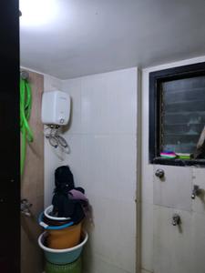 Common Bathroom Image of 650 Sq.ft 1 BHK Apartment / Flat for rent in Shree Prastha, Thane West Thane for Rs. 16500