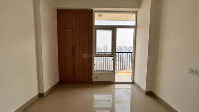 Bedroom Image of 1600 Sq.ft 3 BHK Apartment / Flat for sale in Ramprastha Platinum Heights, Vaishali Ghaziabad for Rs. 37000000