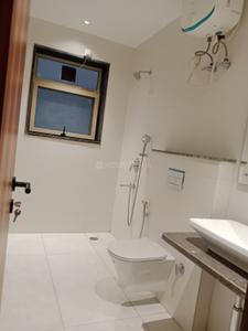 Bathroom Image of 4000 Sq.ft 4 BHK Builder Floor for rent in Sector 17 Gurgaon for Rs. 85000