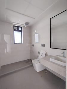Bathroom Image of 4261 Sq.ft 6 BHK Apartment / Flat for sale in Ambuja Utalika Luxury, Mukundapur Kolkata for Rs. 72000000