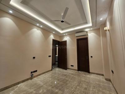 Living Room Image of 1953 Sq.ft 3 BHK Builder Floor for rent in Uday Park New Delhi for Rs. 200000