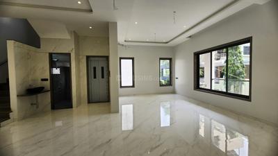 Hall Image of 8000 Sq.ft 5 BHK Independent House for sale in Bhimrad Surat for Rs. 39000000