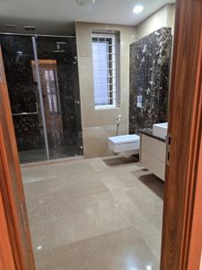Bedroom Image of 2150 Sq.ft 3 BHK Builder Floor for sale in Defence Colony New Delhi for Rs. 95000000