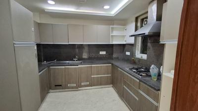 Kitchen Image of 2250 Sq.ft 3 BHK Builder Floor for rent in Navjeevan Vihar New Delhi for Rs. 130000