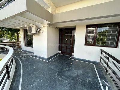 Balcony Image of 2500 Sq.ft 4 BHK Builder Floor for rent in Shaheed Bhagat Singh Nagar Ludhiana for Rs. 35000