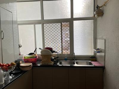 Kitchen Image of 1375 Sq.ft 3 BHK Apartment / Flat for sale in Amrapali Crystal Homes Phase 1, Sector 76 Noida for Rs. 17000000