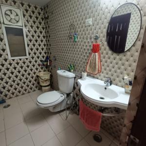 Bathroom Image of 2275 Sq.ft 4.5 BHK Apartment / Flat for sale in Exotica Fresco, Sector 137 Noida for Rs. 40000000