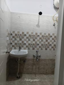 Bathroom Image of 2600 Sq.ft 3 BHK Duplex for rent in Ramamurthy Nagar Bengaluru for Rs. 45000