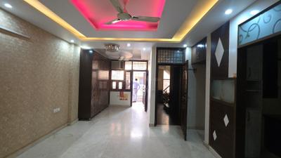 Living Room Image of 900 Sq.ft 2 BHK Builder Floor for rent in Pitampura New Delhi for Rs. 38500