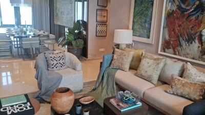 Living Room Image of 800 Sq.ft 2 BHK Apartment / Flat for sale in Piramal Aranya, Byculla Mumbai for Rs. 42000000