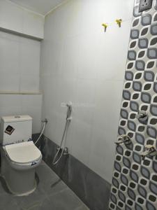 Bathroom Image of 1200 Sq.ft 3 BHK Apartment / Flat for rent in Mangla Bilaspur for Rs. 15000