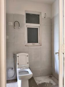 Common Bathroom Image of 2400 Sq.ft 4 BHK Apartment / Flat for sale in Tulip Purple, Sector 69 Gurgaon for Rs. 27800000