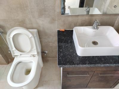 Bathroom Image of 1975 Sq.ft 3 BHK Apartment / Flat for sale in Capital Residency 360, Sector 70A Gurgaon for Rs. 25000000