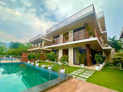 Image of 5600 Sq.ft 6 BHK Villa for sale in Karjat, Thane for Rs. 37499999