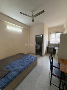 Bedroom Image of 185 Sq.ft 1 RK Apartment / Flat for rent in Khatiwala Tank Indore for Rs. 9000