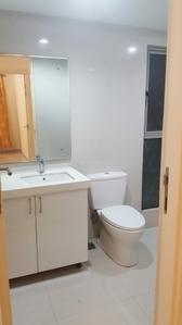 Bathroom Image of 1188 Sq.ft 2 BHK Apartment / Flat for rent in Hiranandani Chancery, Chikkasanne Bengaluru for Rs. 30000