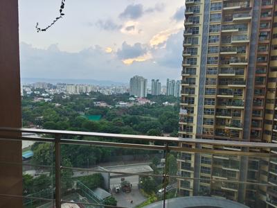 Balcony Image of 960 Sq.ft 2 BHK Apartment / Flat for sale in Amanora Adreno Towers, Hadapsar Pune for Rs. 12000000