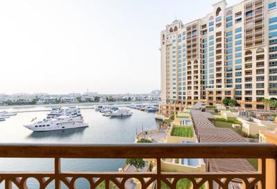 Balcony Image of 2439 Sq.ft 3 BHK Apartment / Flat for sale in The Palm Jumeira Dubai for Rs. 195000000