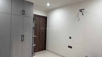 Bedroom Image of 1100 Sq.ft 2 BHK Builder Floor for rent in Sector 57 Gurgaon for Rs. 42000