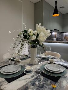Living Room Image of 635 Sq.ft 1 BHK Apartment / Flat for sale in Dubailand Dubai for Rs. 28634166