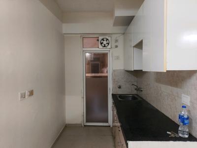Kitchen Image of 700 Sq.ft 2 BHK Apartment / Flat for sale in Signature Global The Millennia, Sector 37D Gurgaon for Rs. 6800000