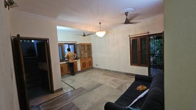 Living Room Image of 1800 Sq.ft 3 BHK Apartment / Flat for rent in DDA Flats Sarita Vihar, Sarita Vihar New Delhi for Rs. 52500